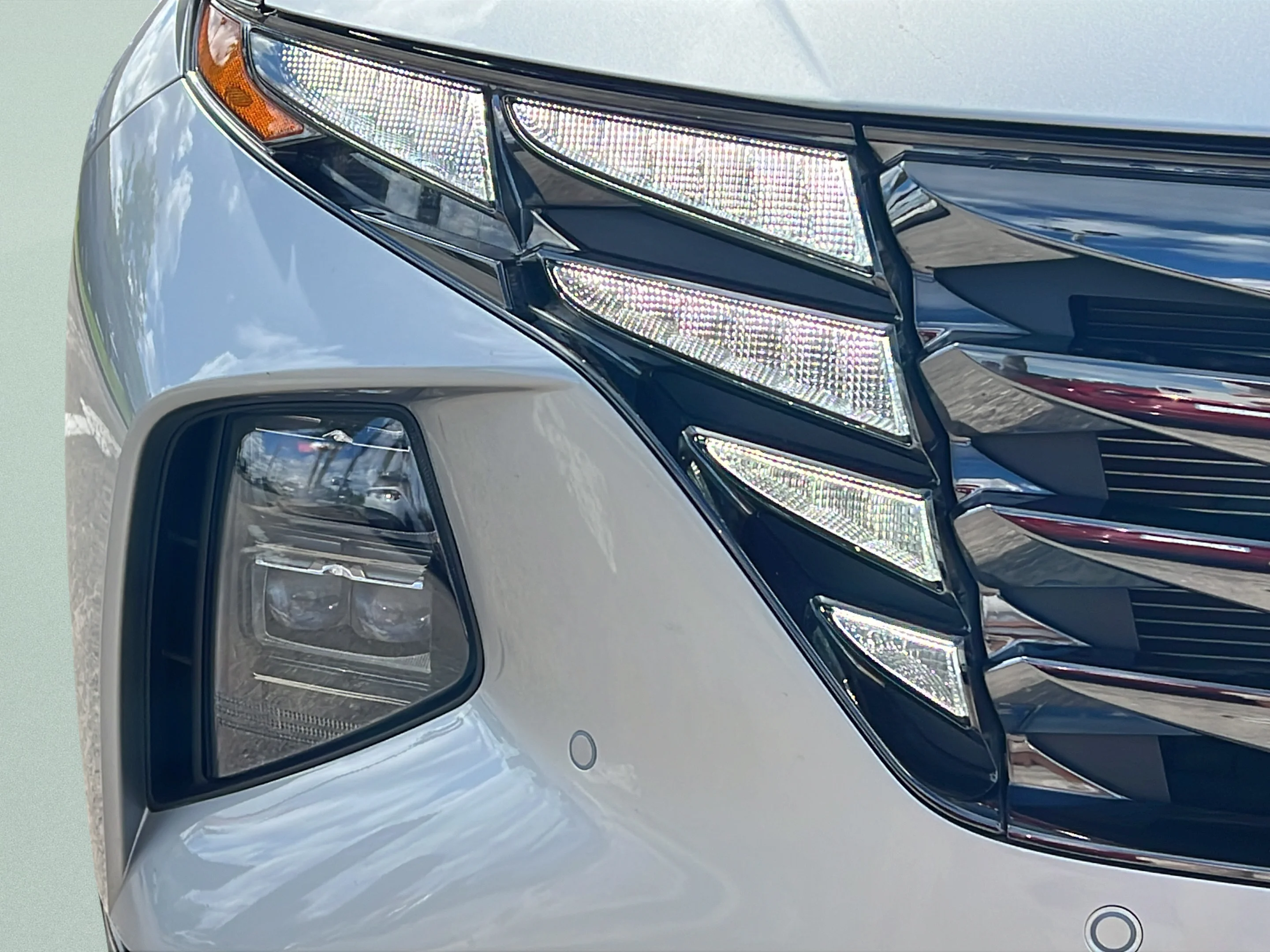 Used 2024 Shimmering Silver Hyundai Limited image 9