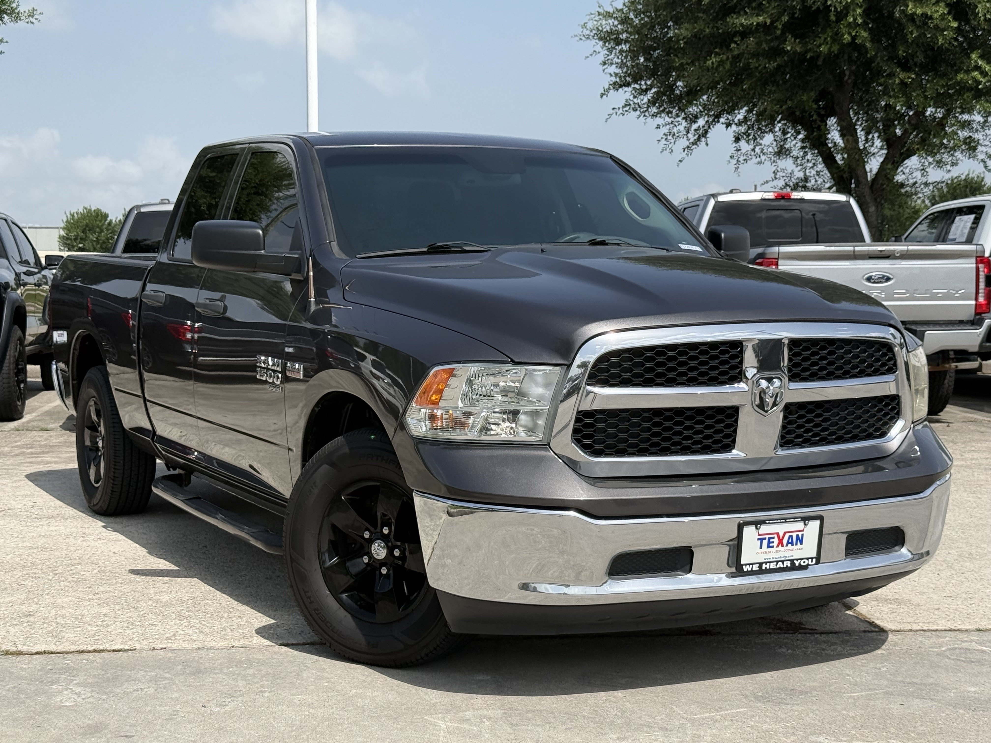 Used 2019 Granite Crystal Metallic Clearcoat Ram Tradesman image 2