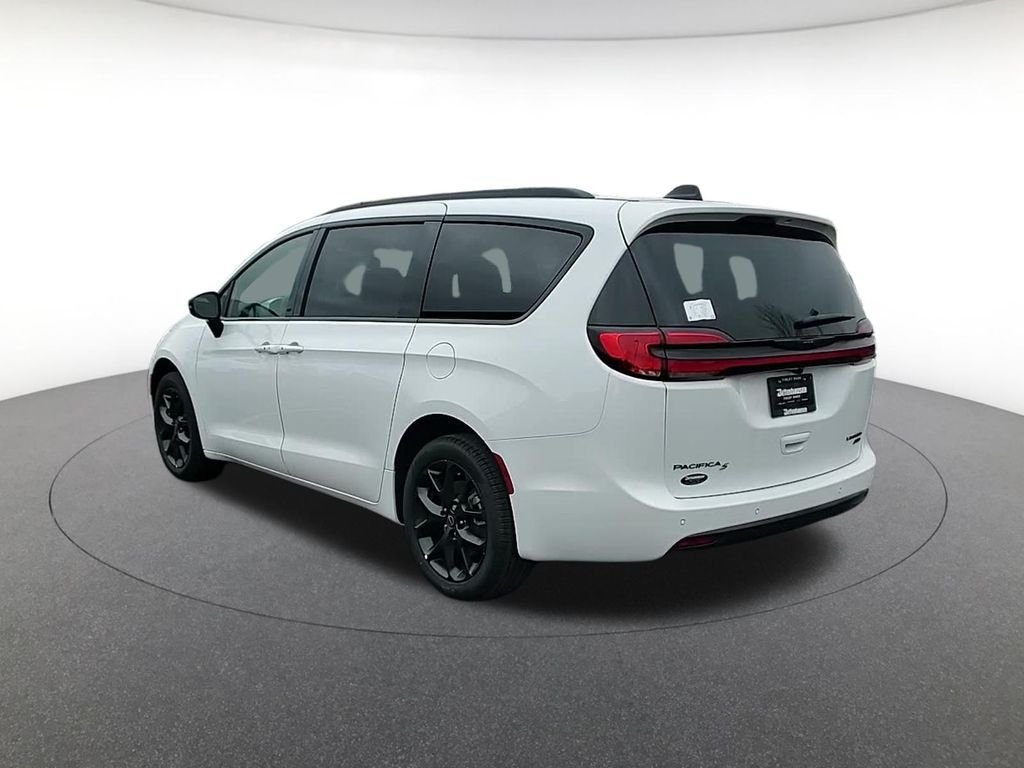 2026 Chrysler Pacifica Limited - Photo 7