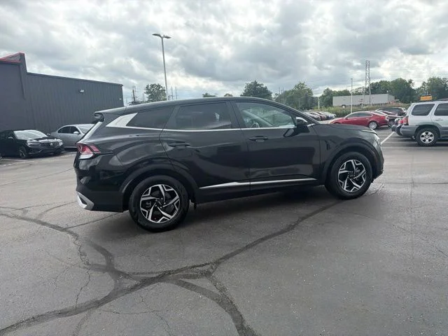 Used 2024 Black Kia LX image 7