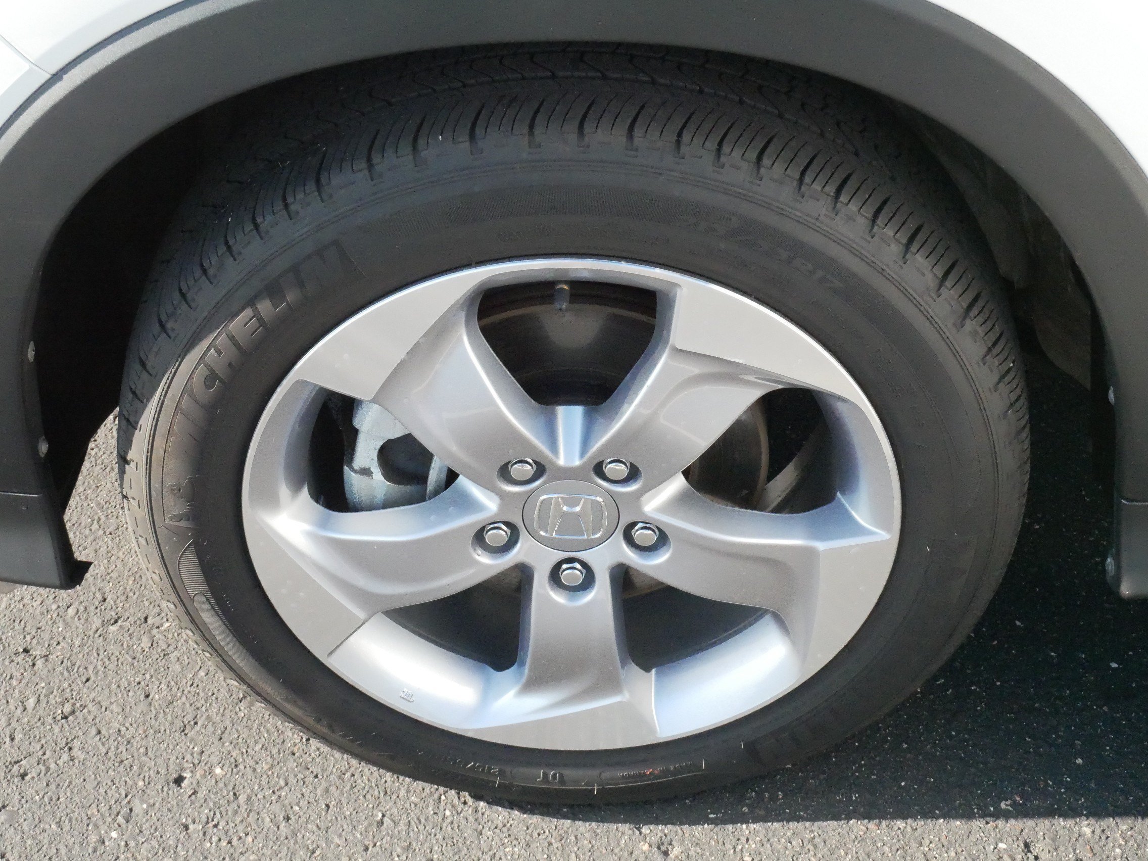 Used 2021 Platinum White Pearl Honda LX image 16