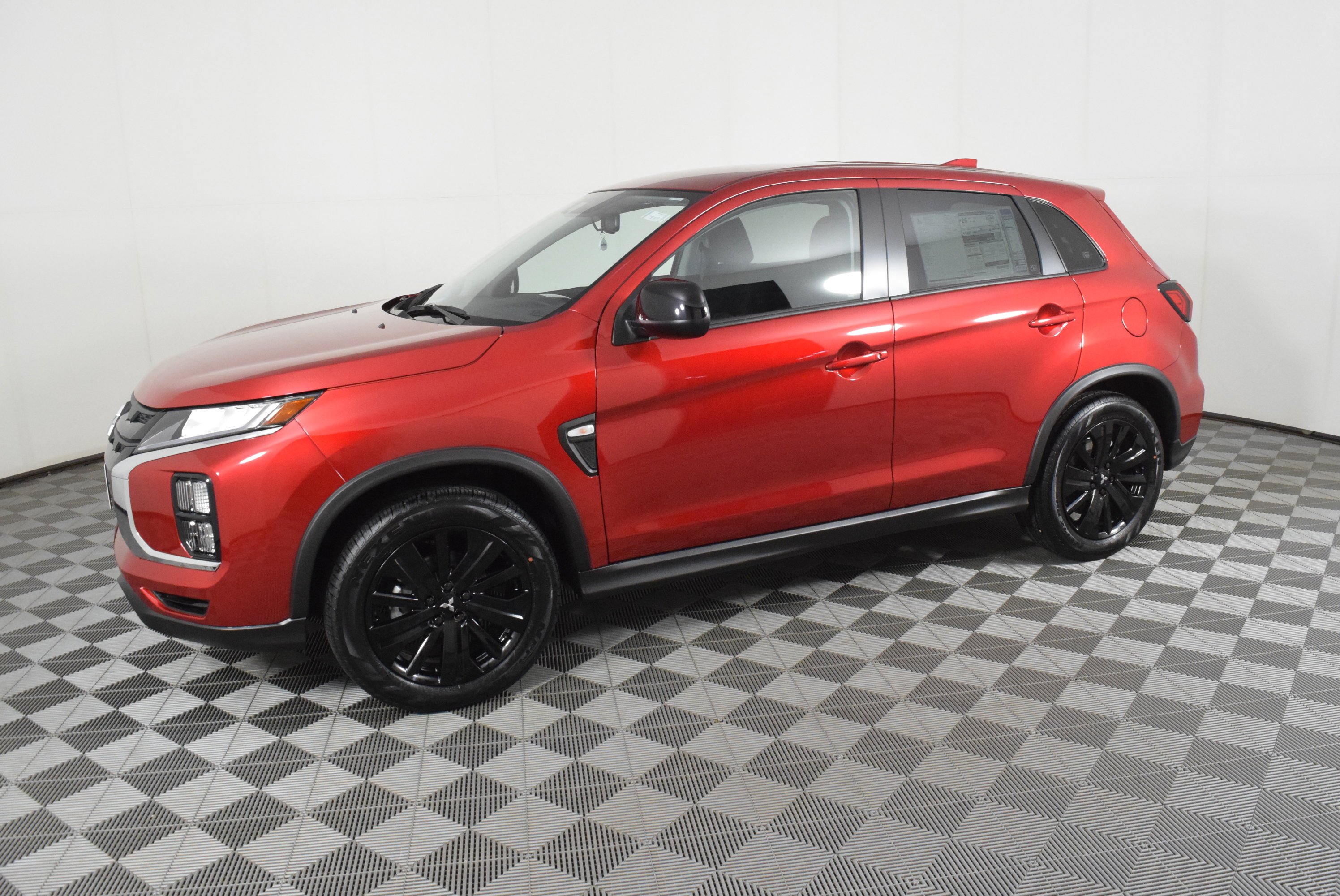 New 2026 Red Diamond Mitsubishi LE image 9
