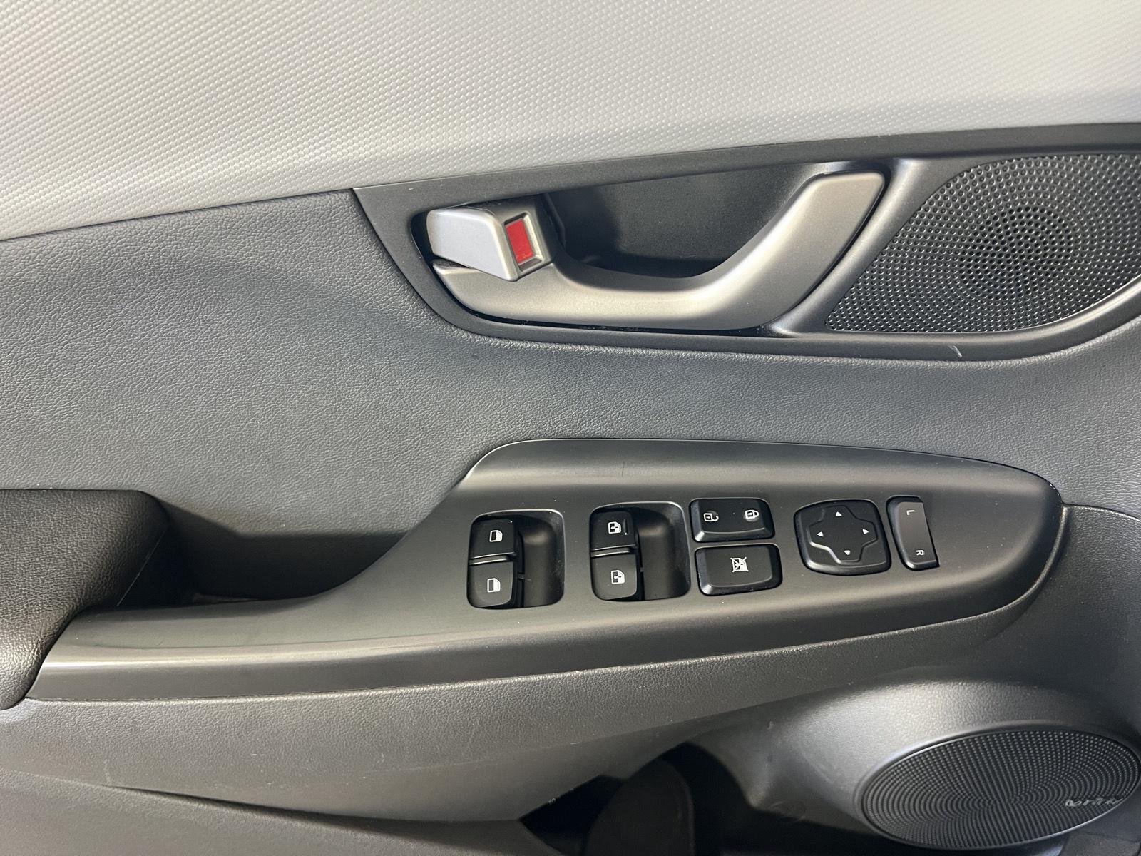 Used 2020 Sonic Silver Hyundai Limited image 13