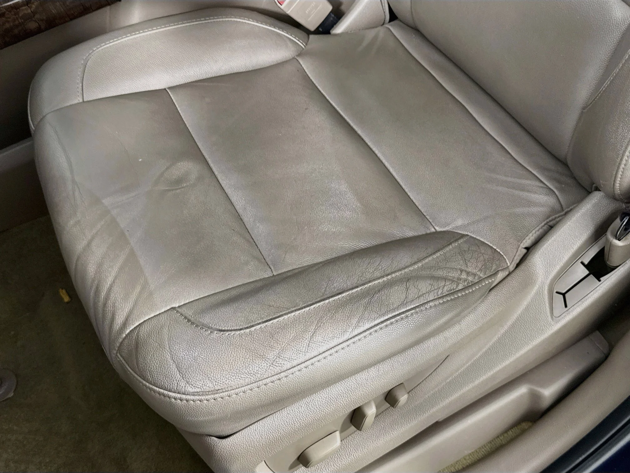 Used 2017 Blue Velvet Metallic Chevrolet LT image 20