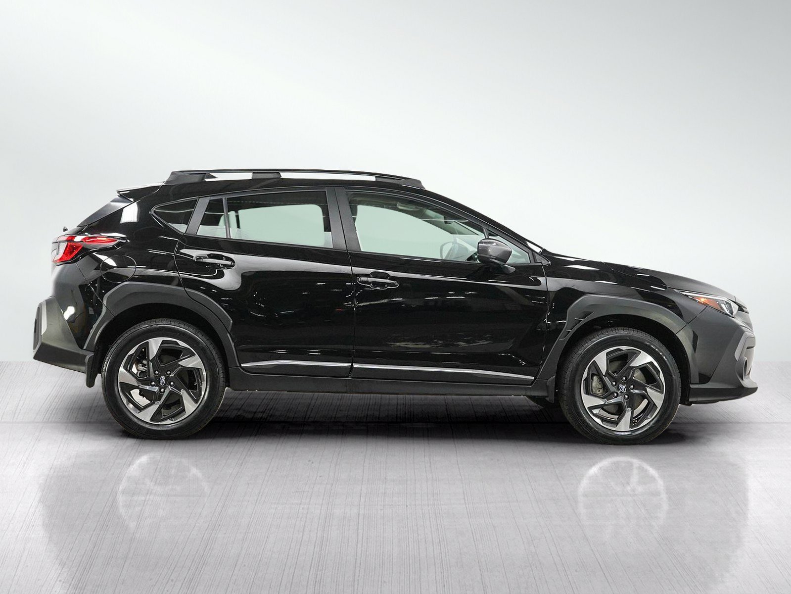 Used 2024 Crystal Black Pearl Subaru Limited image 6