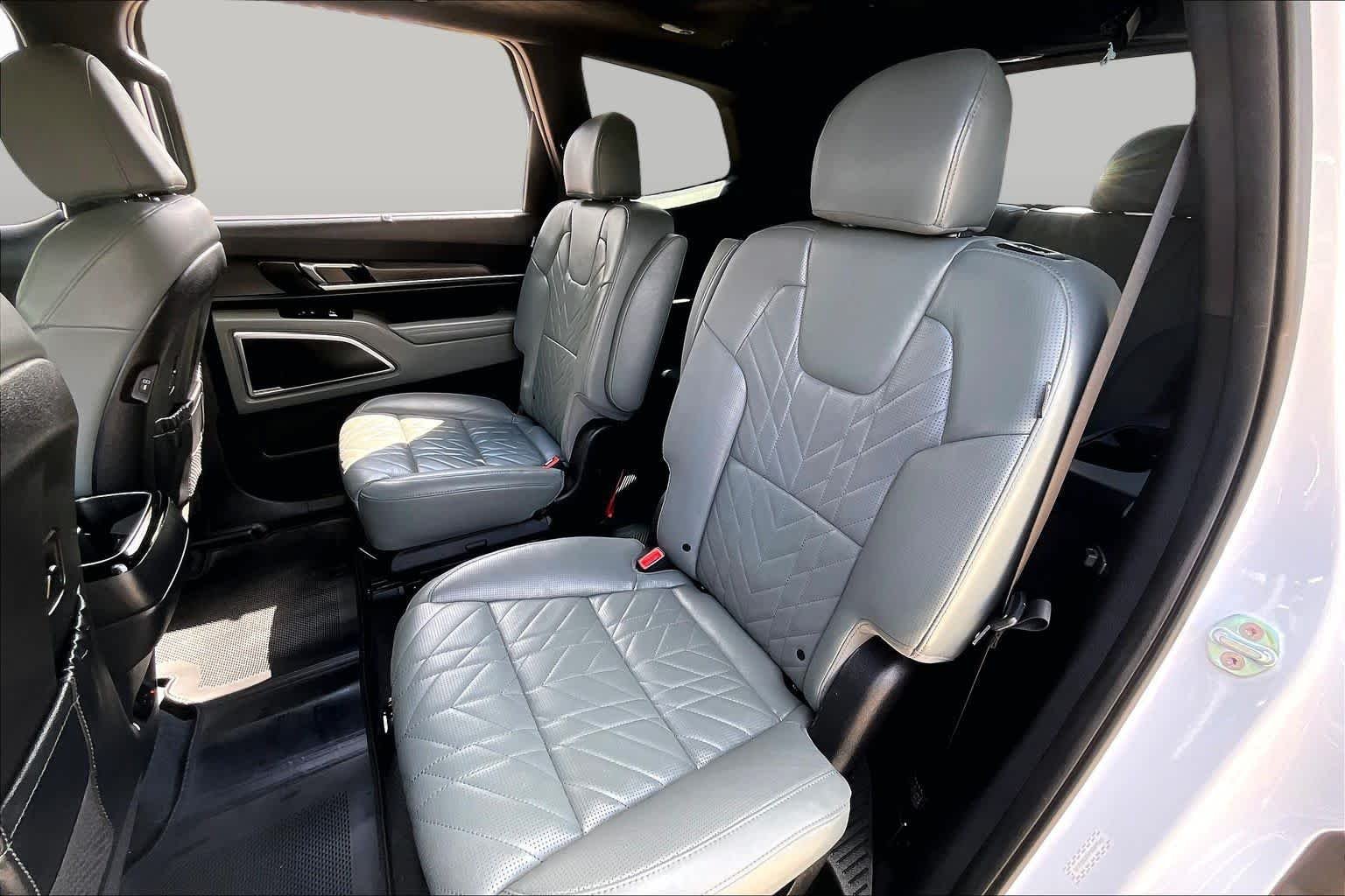 Used 2023 Glacial White Pearl Kia SX Prestige X-Pro image 21