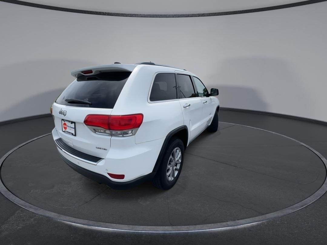 Used 2016 Bright White Clearcoat Jeep Limited image 8