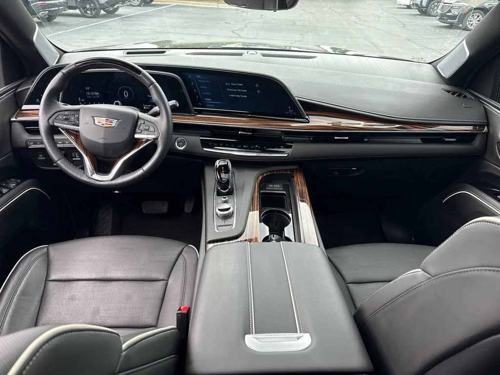 2024 Cadillac Escalade Premium Luxury - Photo 28