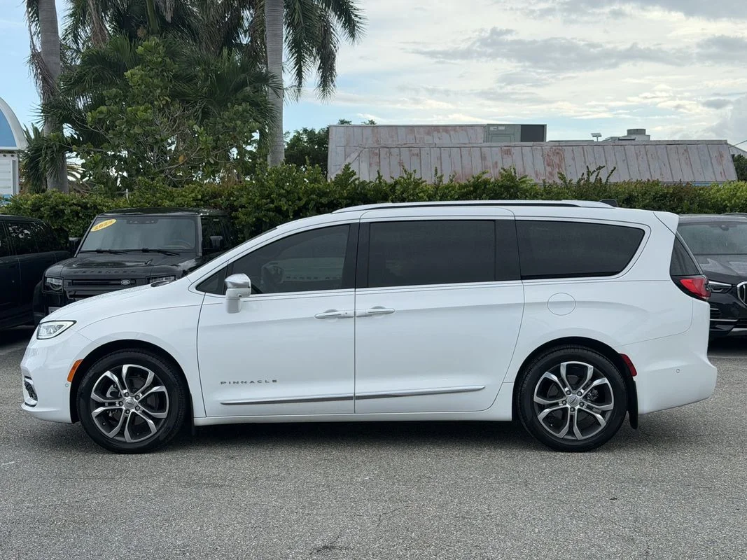 2024 Chrysler Pacifica Pinnacle