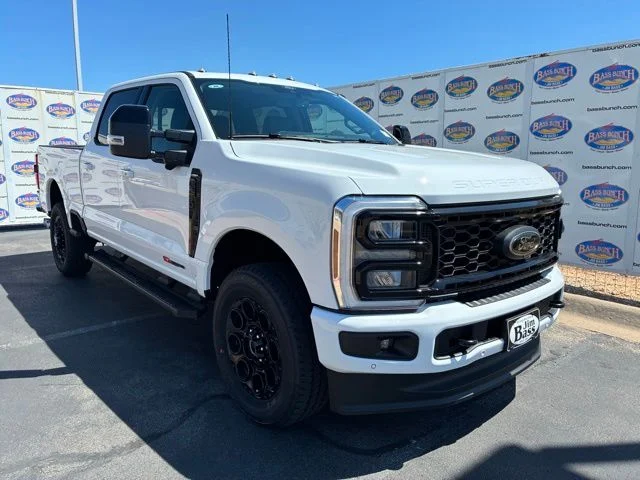 New 2026 Oxford White Ford Lariat image 2