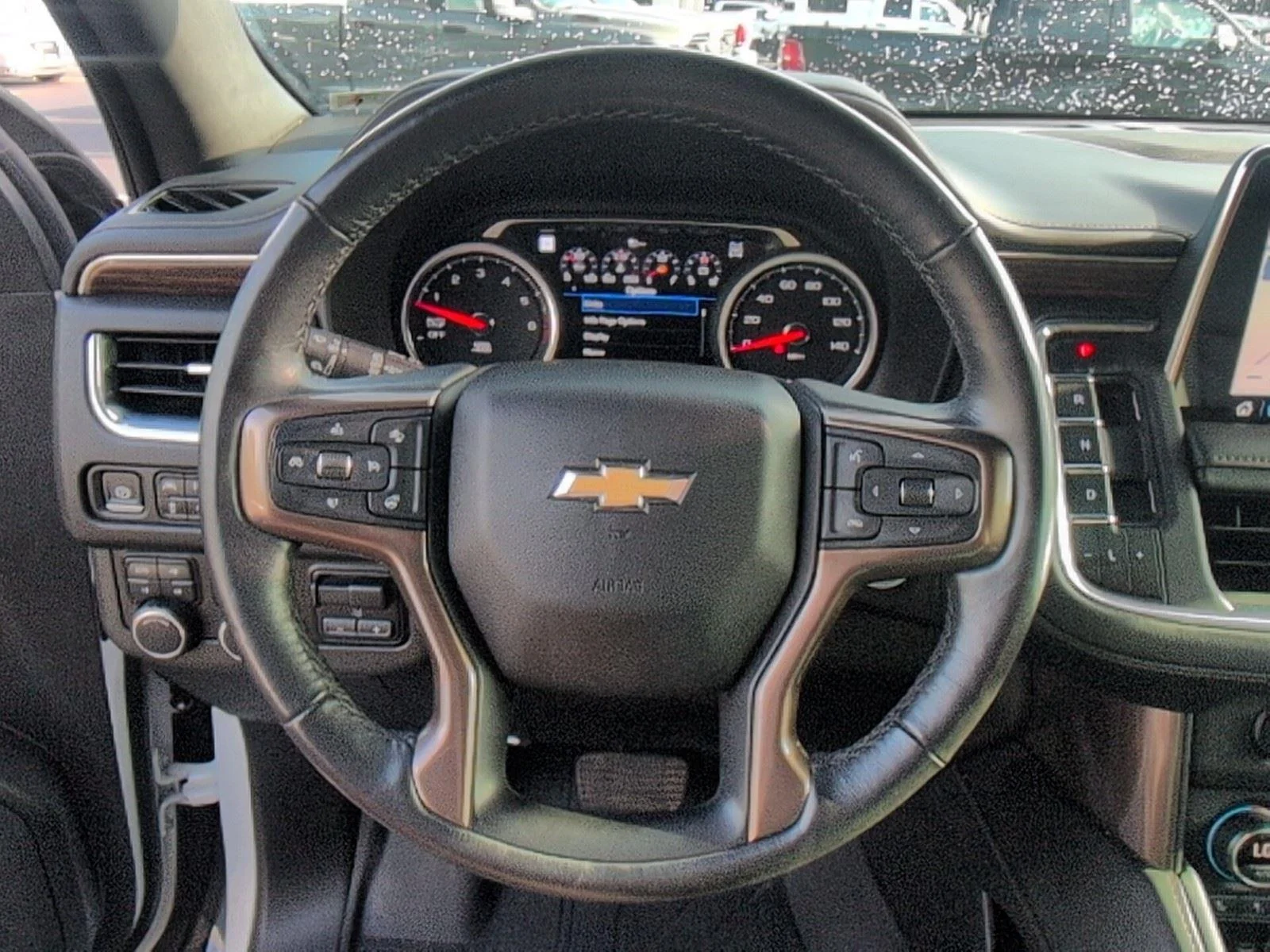 Used 2021 IRIDESCENT PEARL TRICOAT Chevrolet High Country image 27