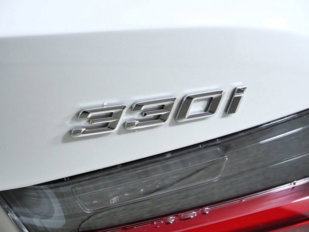 Used 2026 Mineral White Metallic BMW 330i xDrive image 13