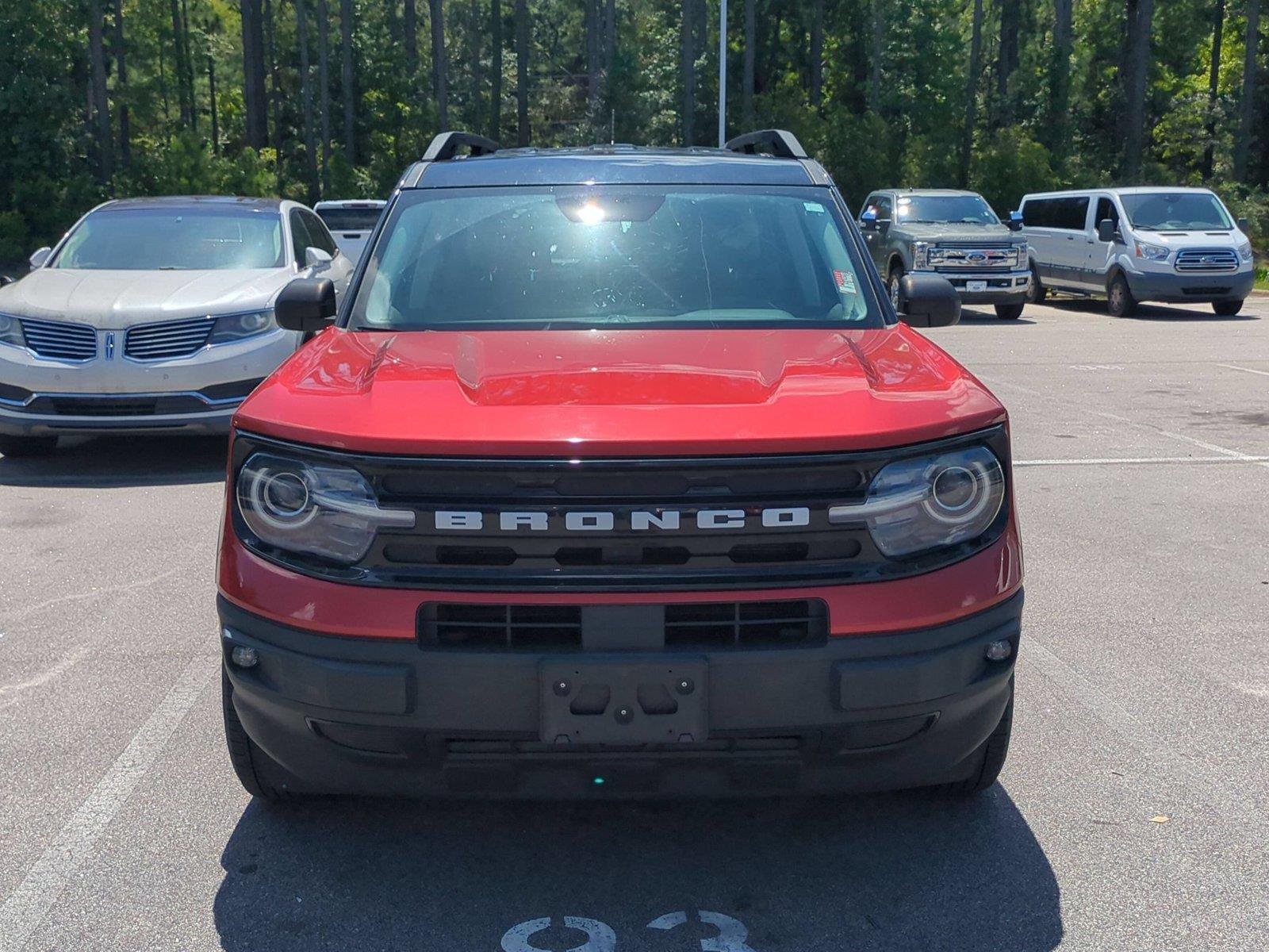 Used 2022 Hot Pepper Red Metallic Tinted Clearcoat Ford Outer Banks image 2