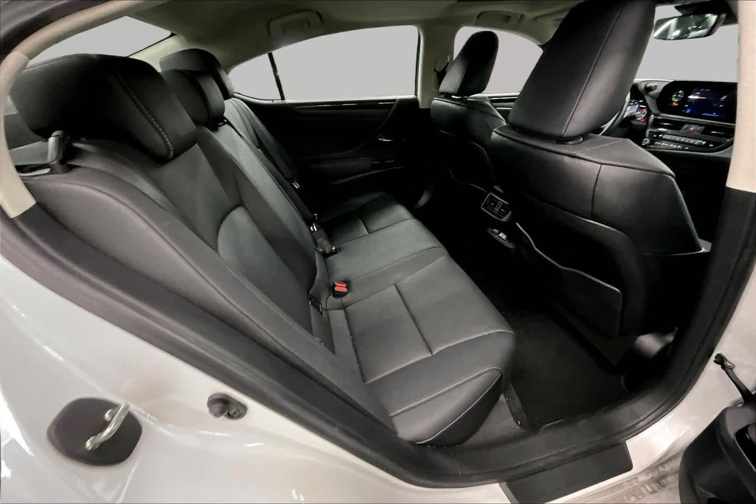 Certified Used 2025 Eminent White Pearl Lexus  image 20