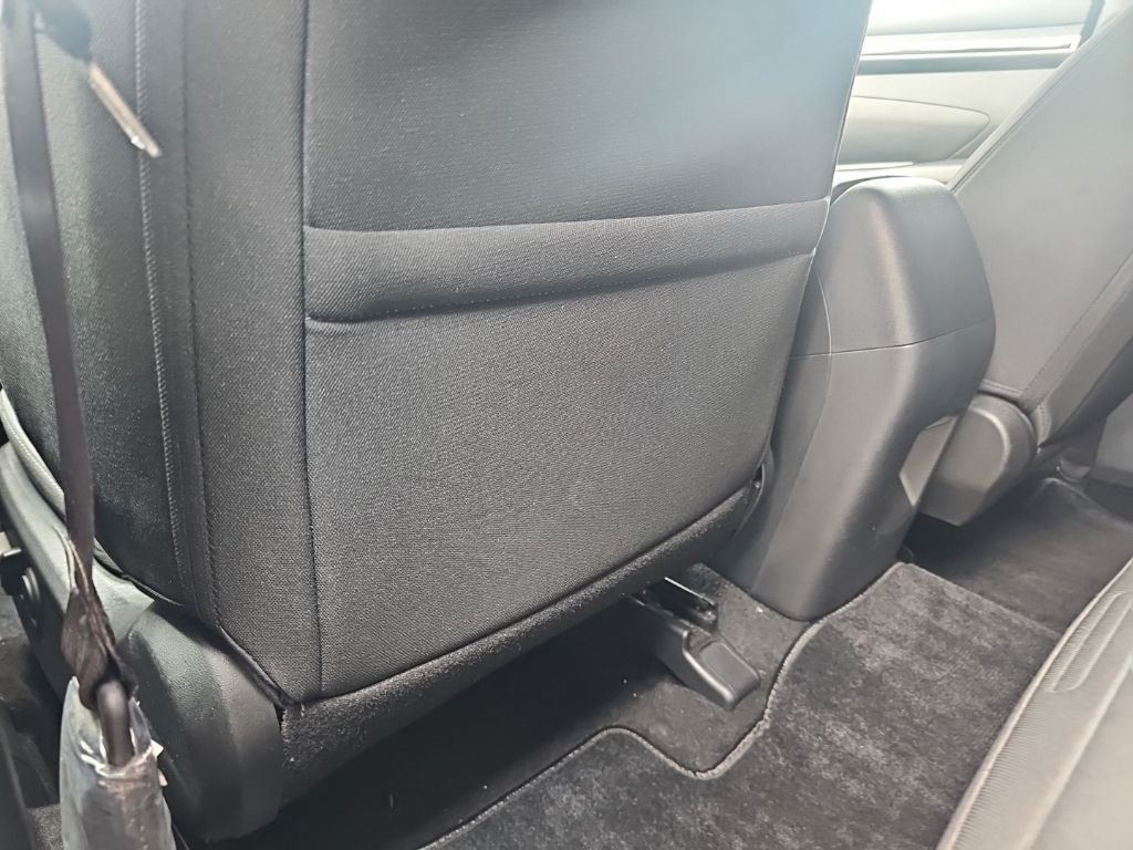 Used 2022 Green Hyundai SEL image 30