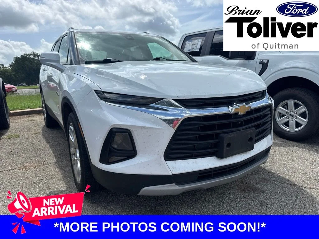 Used 2022 White Chevrolet LT image 1