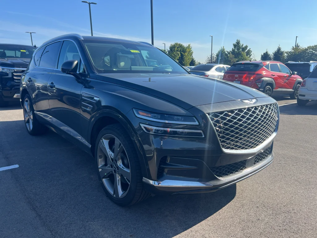 Used 2024 Makalu Gray Genesis 3.5T (A8) image 1