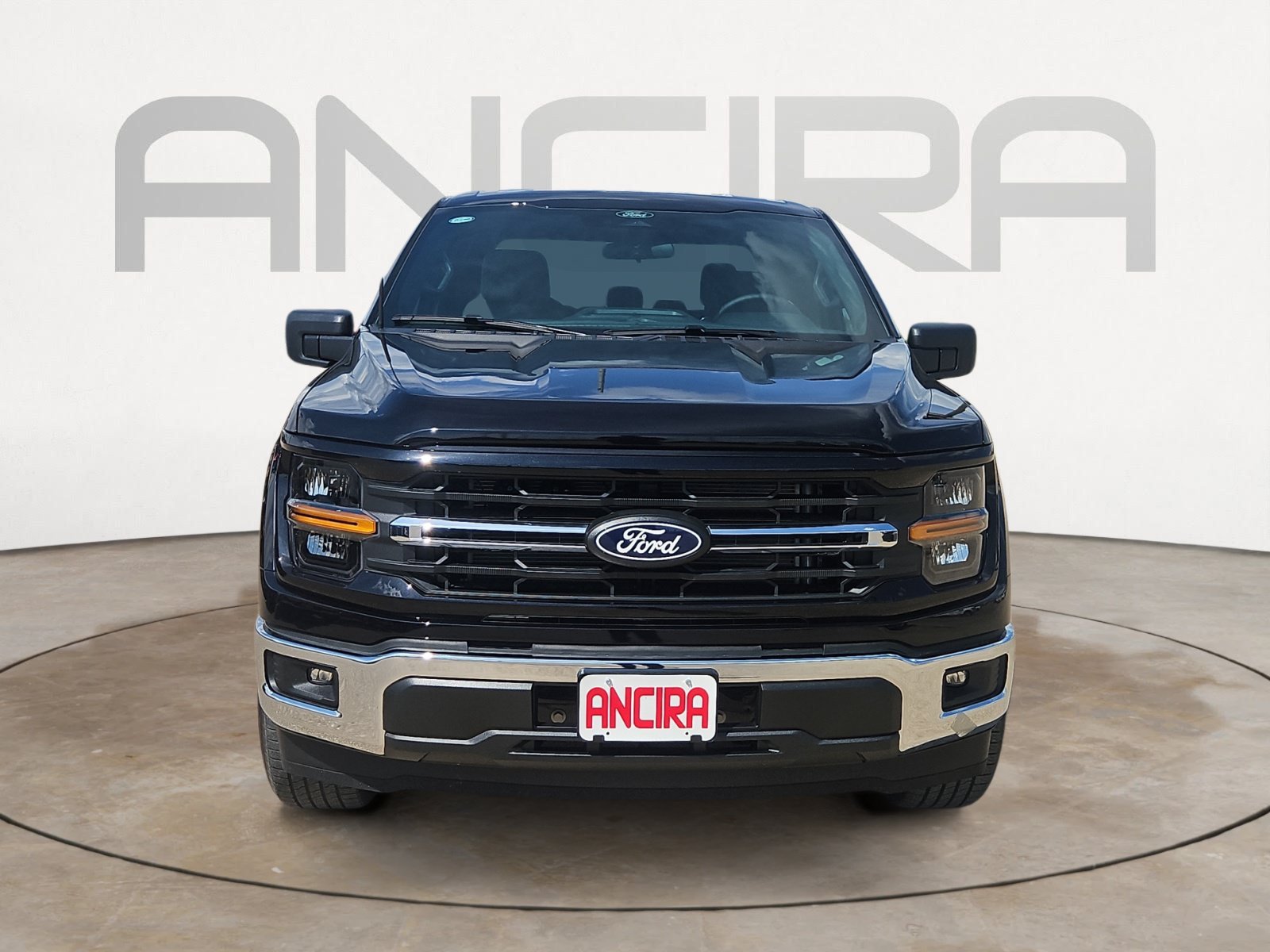 New 2026 Agate Black Metallic Ford XLT image 4