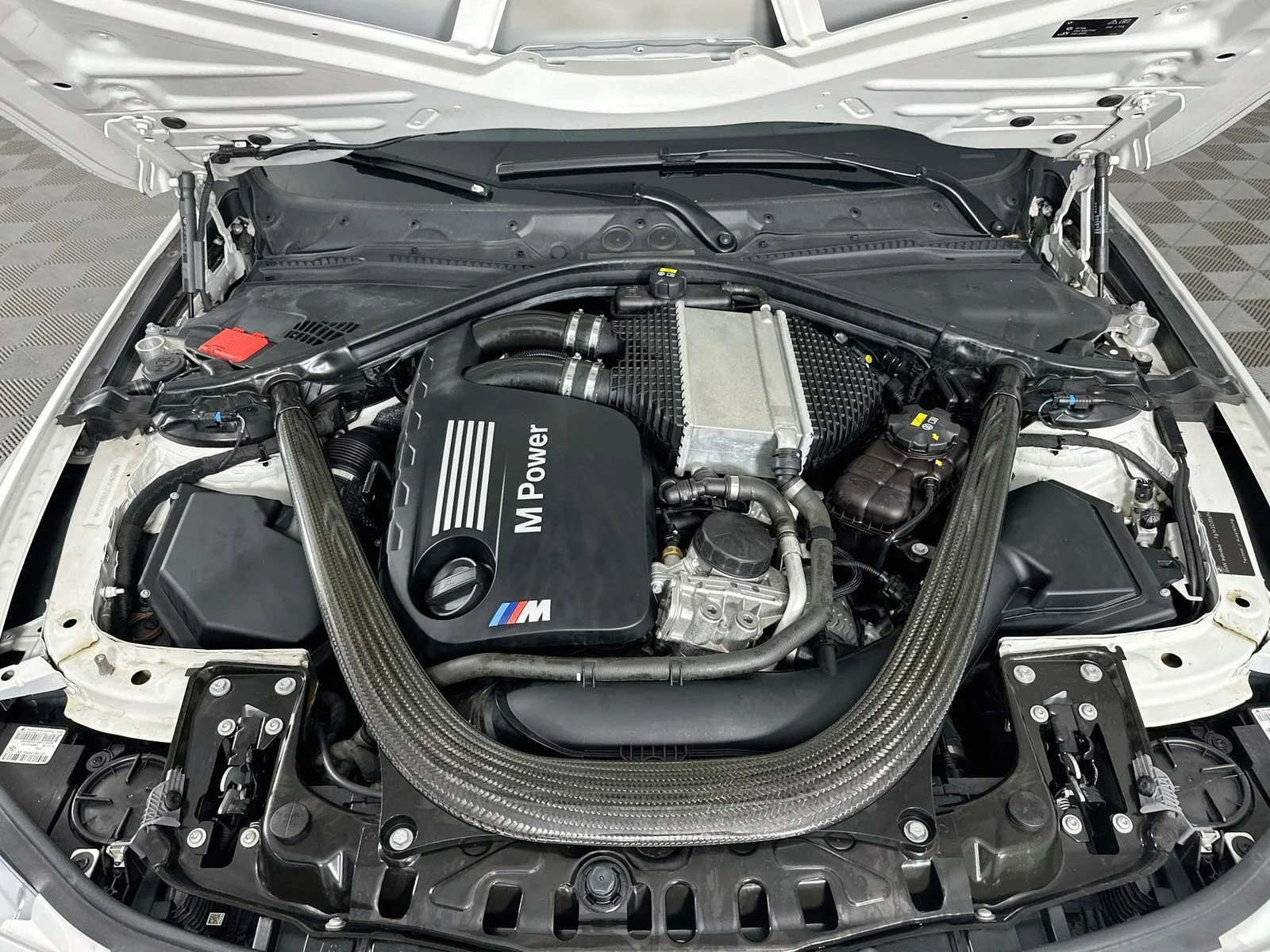 Used 2016 White BMW Base image 32