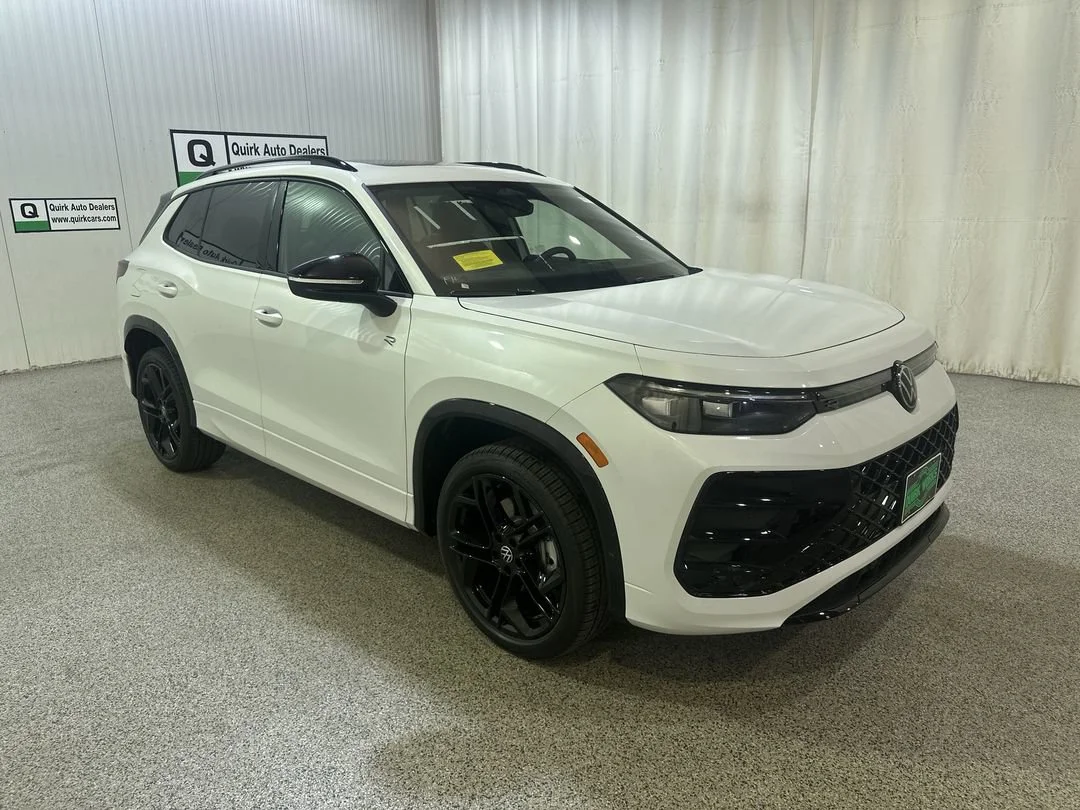 New 2026 Opal White Pearl Volkswagen SE R-Line Black image 1
