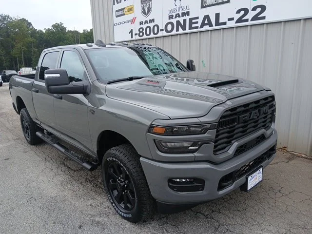 2027 RAM 2500 Pickup Tradesman/Black Express