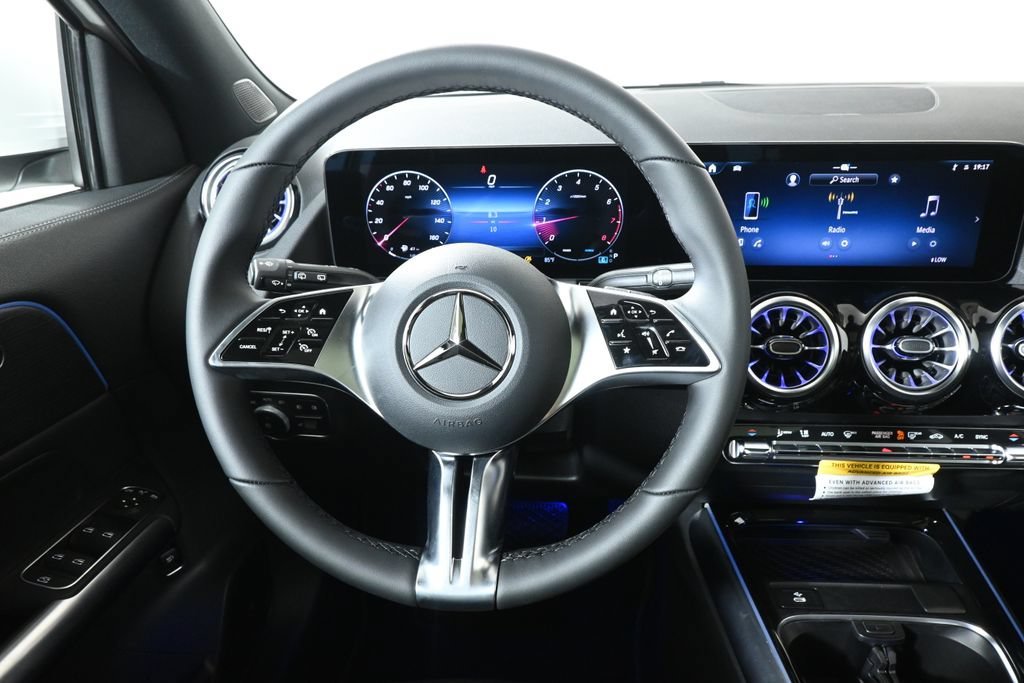 New 2026 Polar White Mercedes-Benz GLA 250 image 55