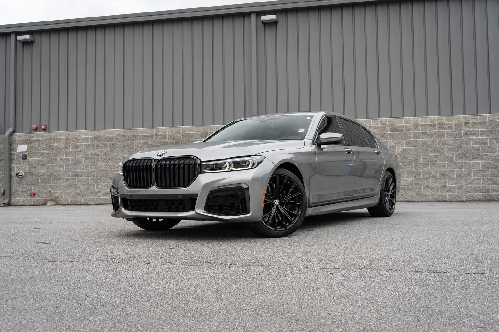 2022 BMW 7 Series 750i xDrive's photo