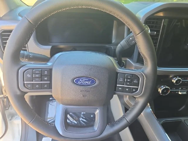 New 2026 Oxford White Ford XLT image 46