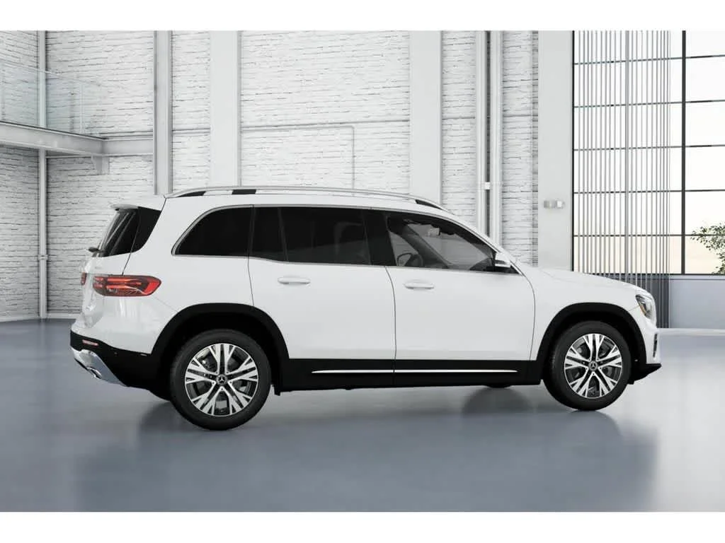 New 2026 Polar White Mercedes-Benz GLB 250 image 17