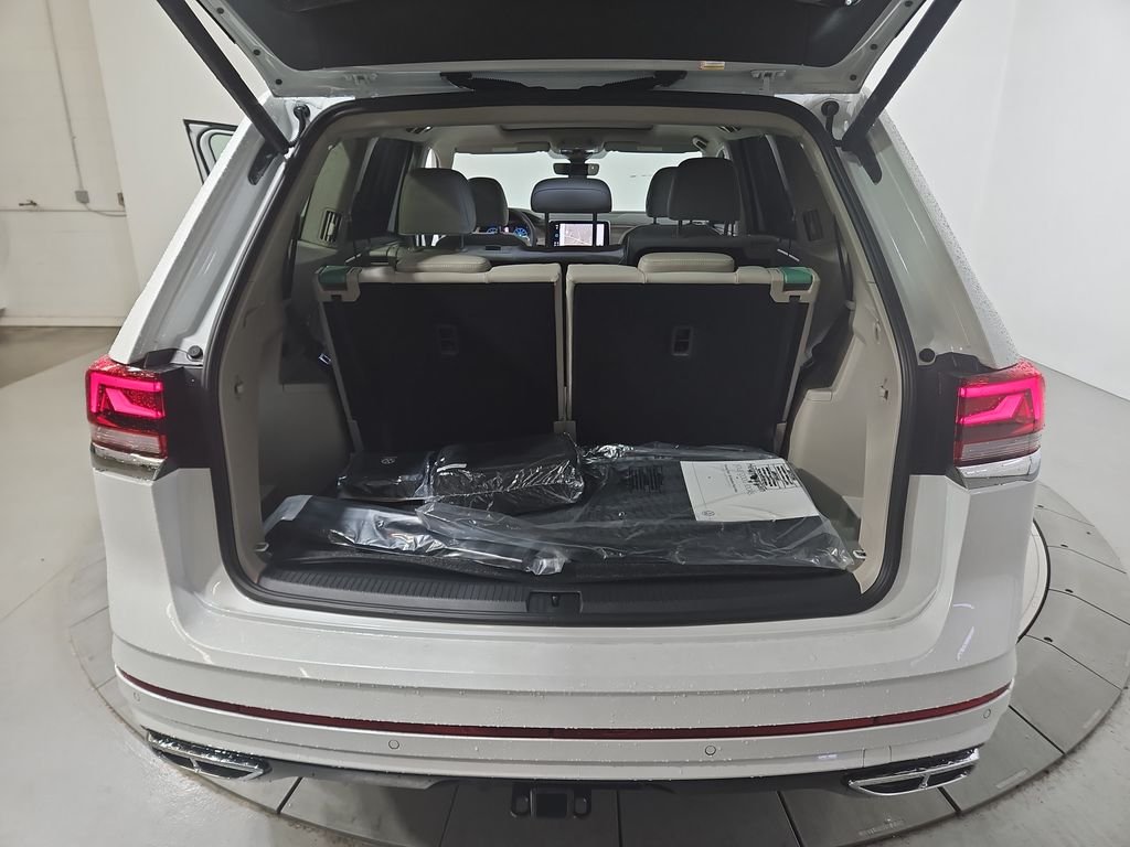 New 2026 White/off-white Volkswagen 2.0T SEL Premium R-Line image 23
