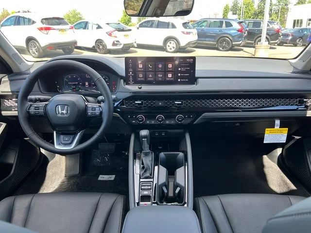 New 2026 Urban Gray Pearl Honda Touring image 12