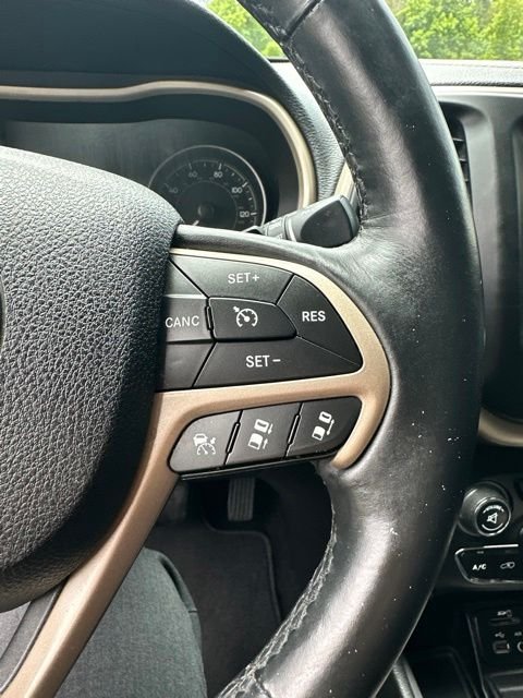 Used 2014 Billet Silver Metallic Jeep Limited image 36