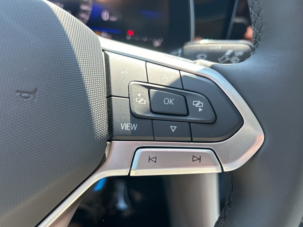 New 2026 White Volkswagen 1.5T SE image 29