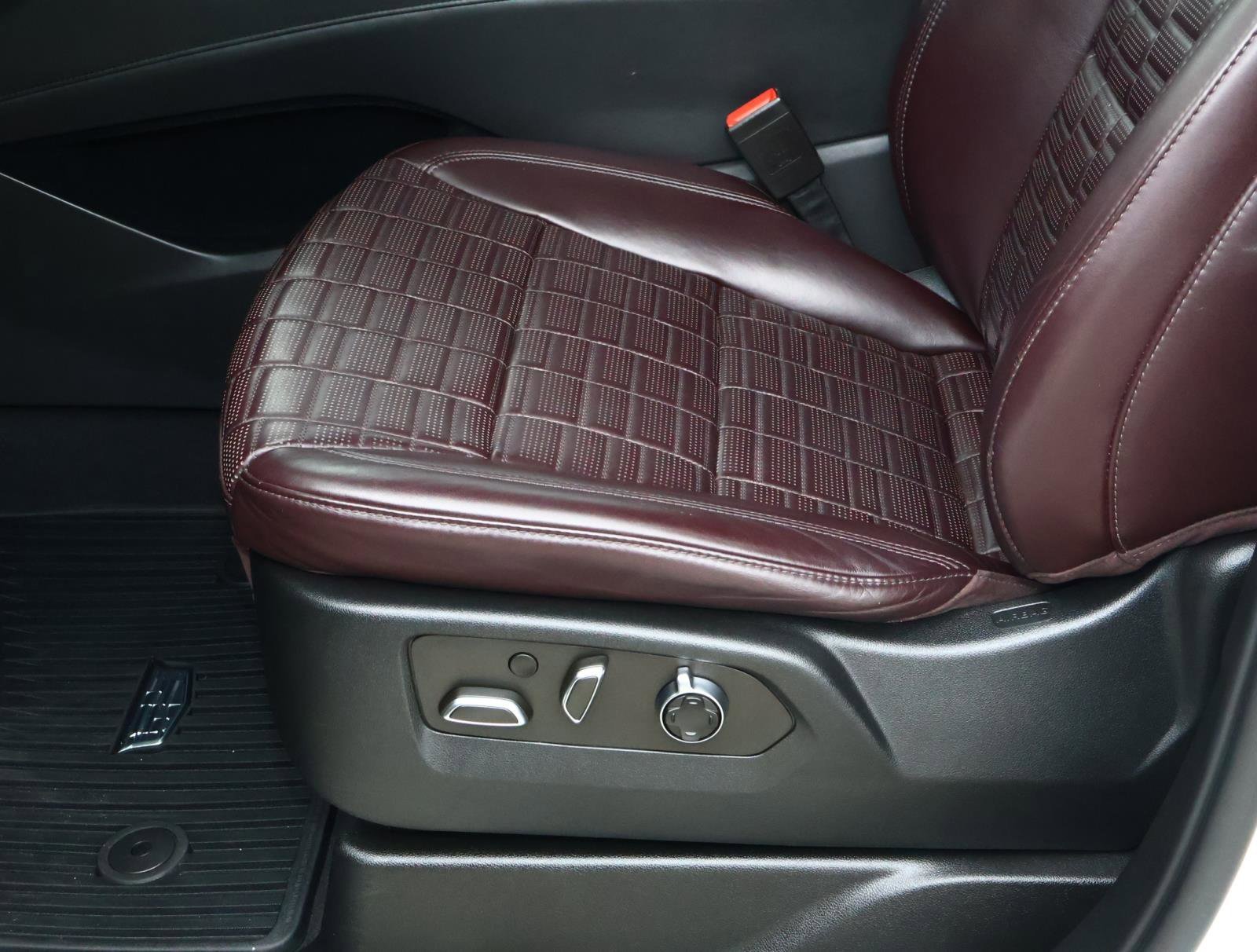 2021 Cadillac Escalade ESV Sport Platinum - Photo 21
