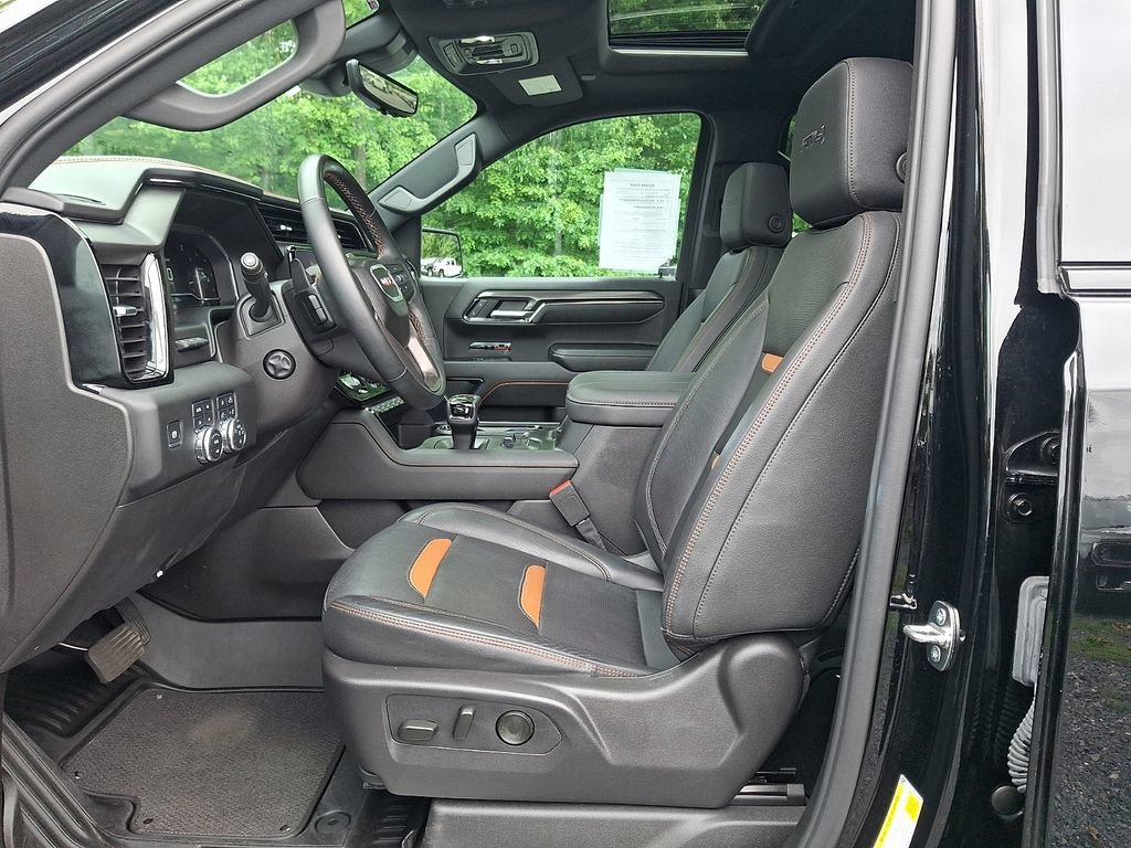 Used 2024 Onyx Black GMC AT4 image 15