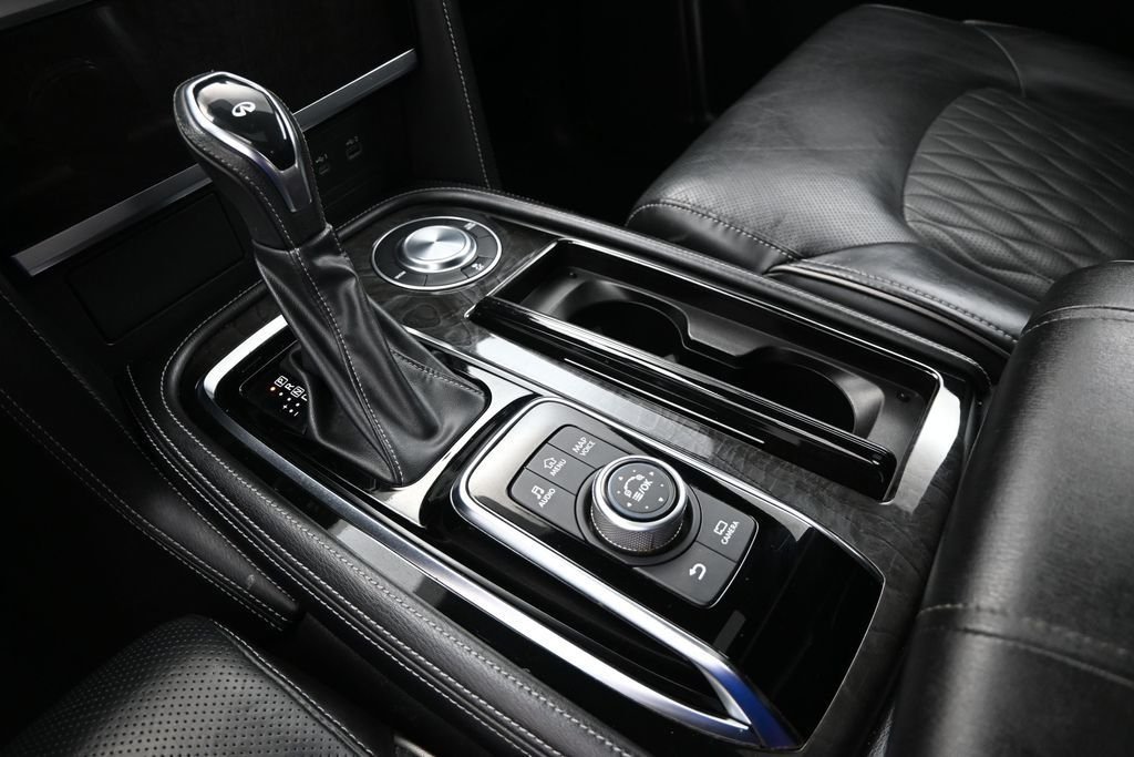Used 2023 White INFINITI Sensory image 28
