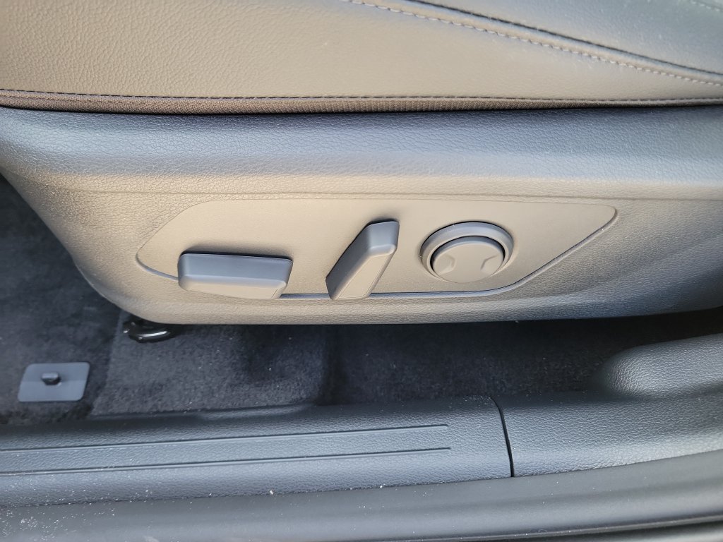 New 2026 Gravity Gray Kia EX image 24