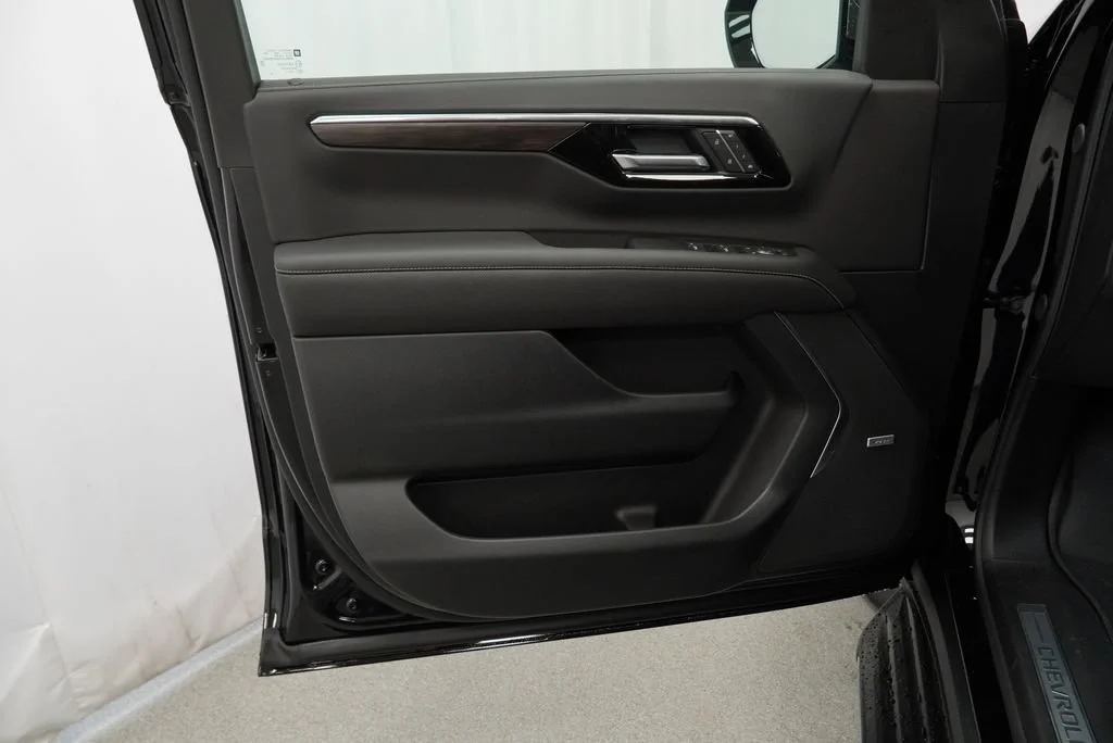 New 2026 Black Chevrolet Premier image 24