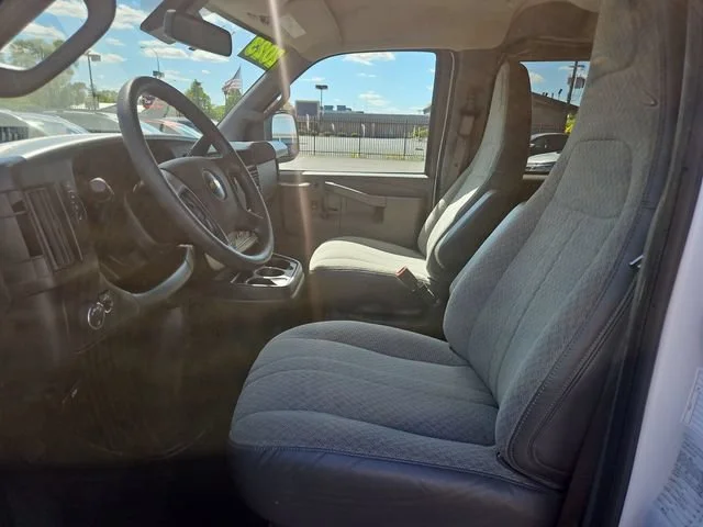 Used 2023 Summit White Chevrolet 1LT image 10