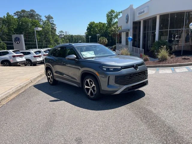 2026 Volkswagen Tiguan 2.0T SE's photo