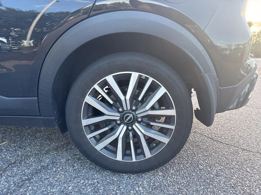 Used 2024 Black Nissan SV image 5