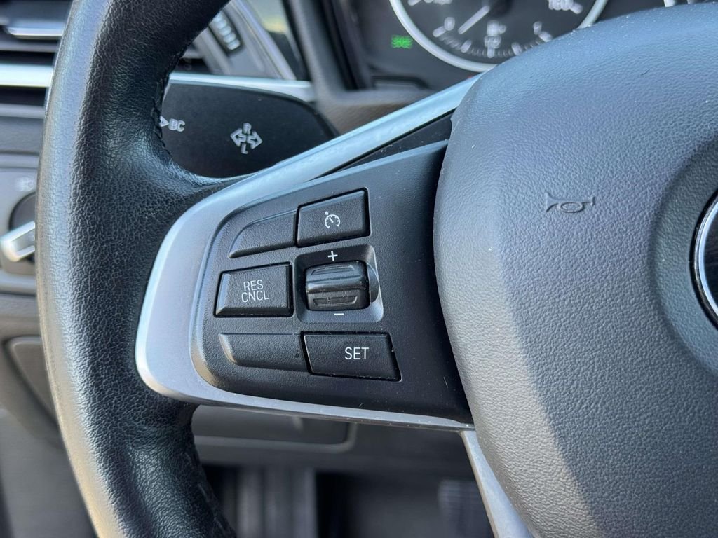 Used 2018 Black BMW sDrive28i image 22