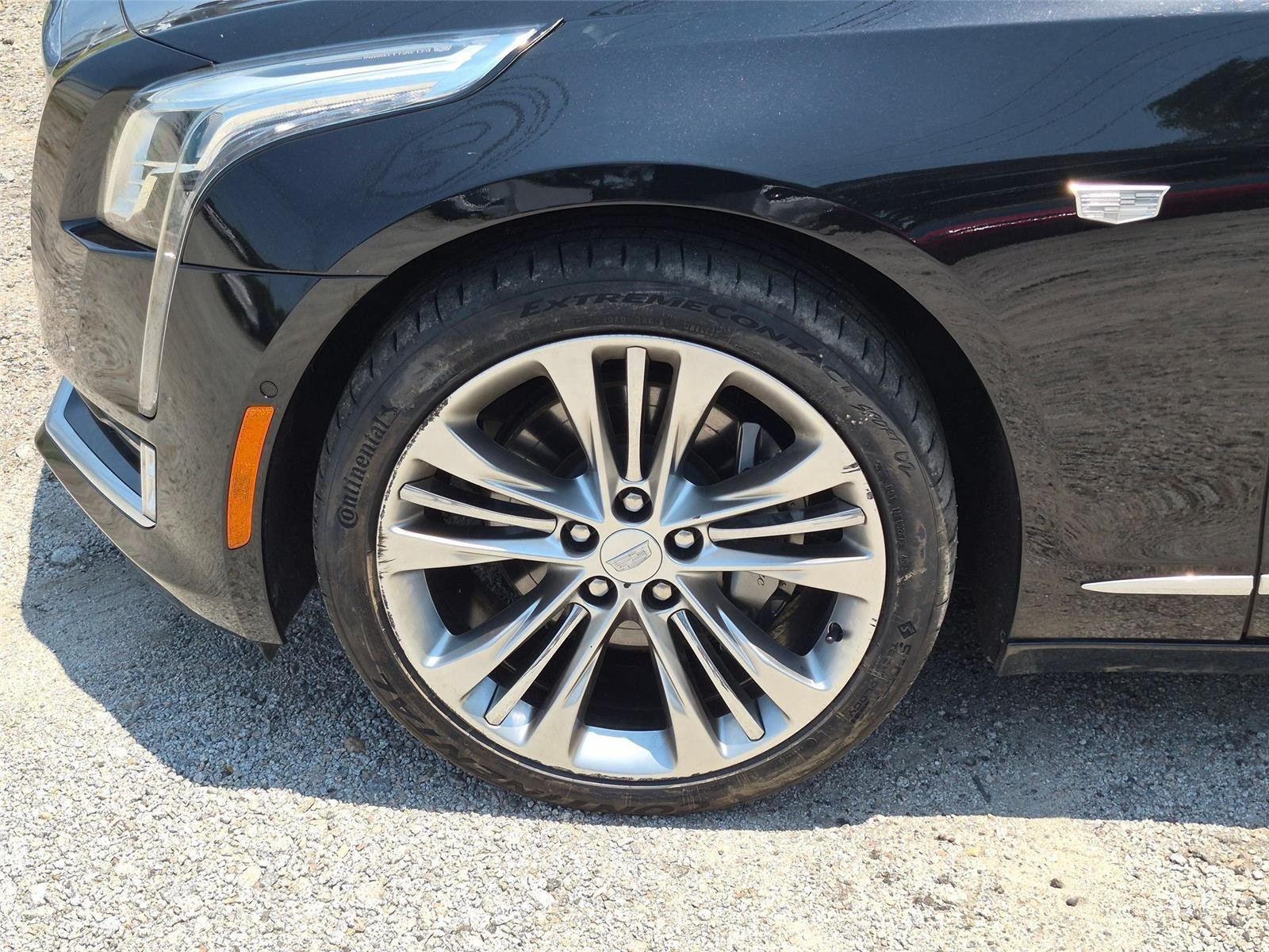 Used 2018 Stellar Black Metallic Cadillac Platinum AWD image 10