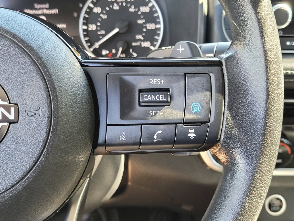Certified Used 2022 White Nissan SV image 26