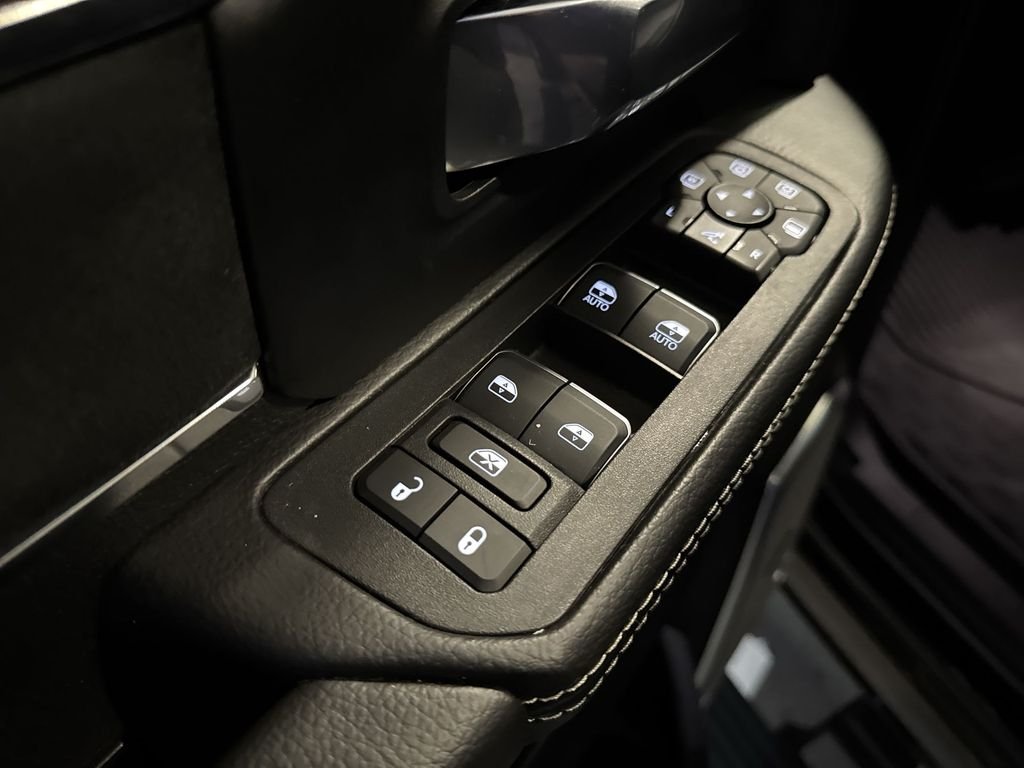 2026 RAM 2500 Laramie - Photo 13