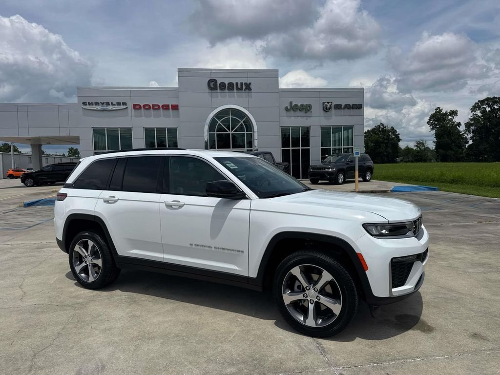New 2026 Bright White Clear-Coat Exterior Paint Jeep Limited image 1
