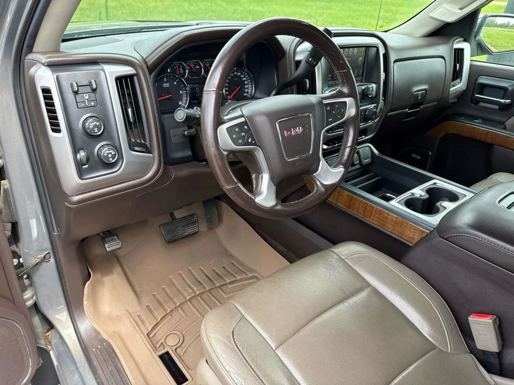 Used 2017 Gray GMC SLT image 37