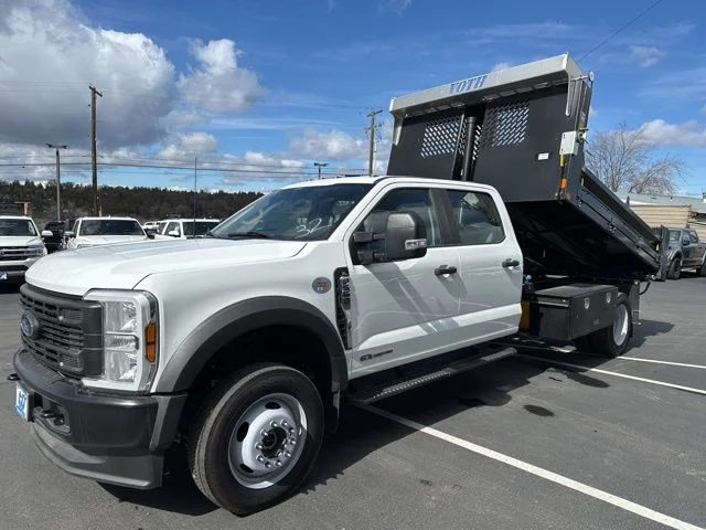 2024 Ford F-550 Super Duty Chassis Cab XL - Photo 14