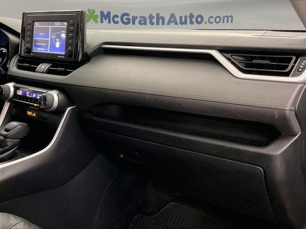 Used 2020 Gray Toyota LE image 21