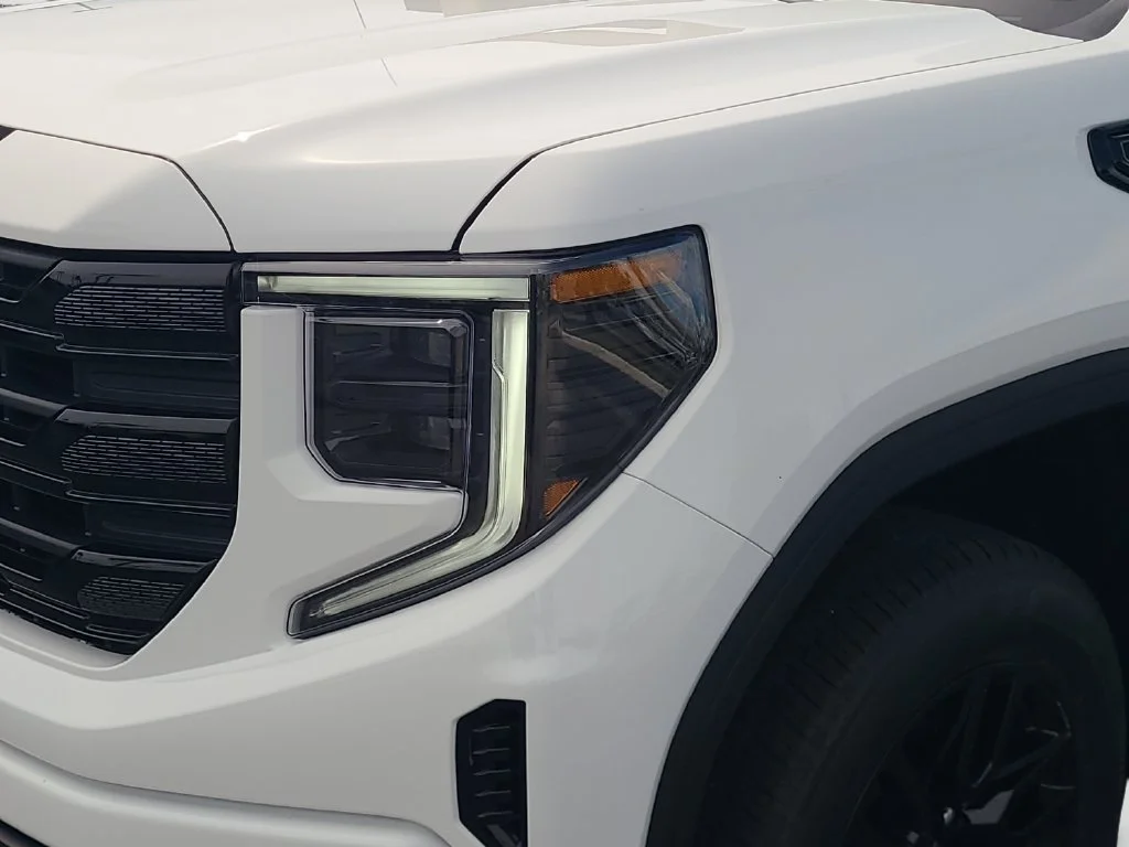 New 2026 Summit White GMC Elevation image 25